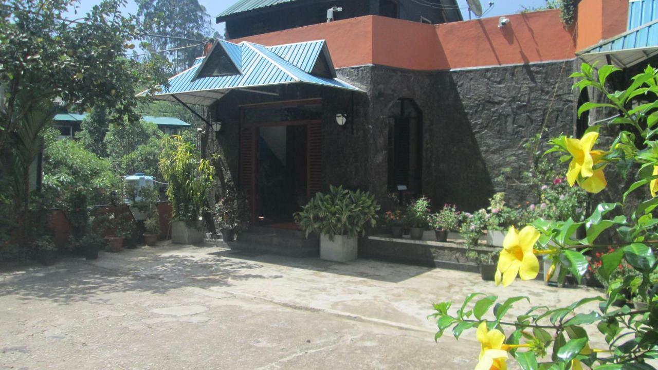 Slightly Chilled Nallathanniya Exterior foto
